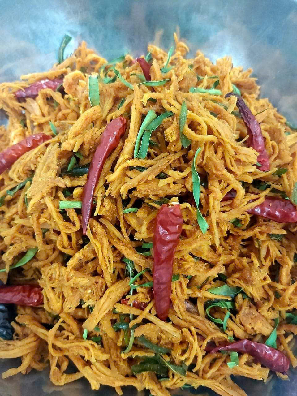 z6414620749218_60b05727fbeb87404dc2e6a7fbad57e2